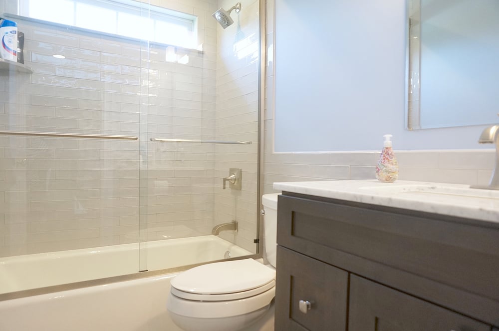 Petty Lane Bathroom 