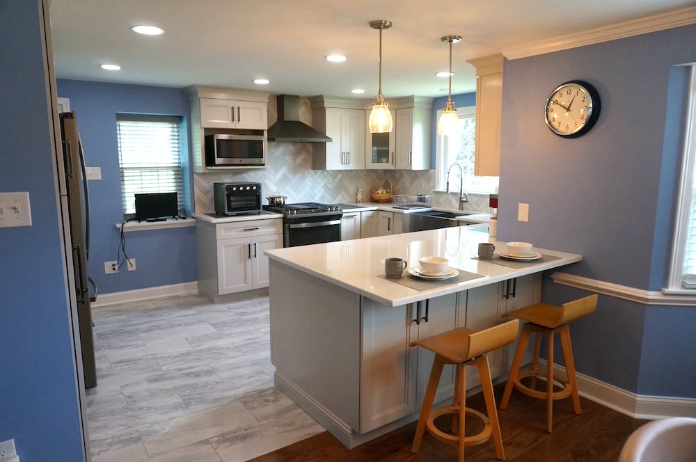 Edgehill_kitchen_after_DSC00003