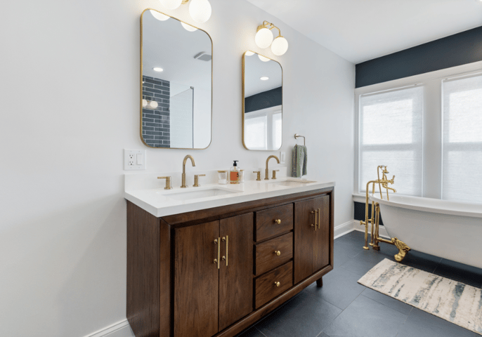 roslyn5 bathroom